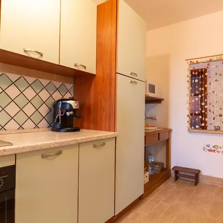 Welcomely - Josto Panoramic House Apartment