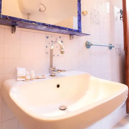 Welcomely - Josto Panoramic House Apartment *