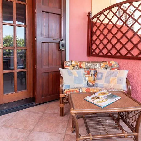Welcomely - Josto Panoramic House